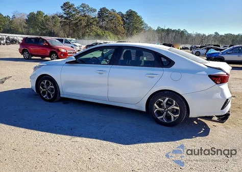 2021 Kia Forte Fe z USA, uszkodzony, nr VIN 3KPF24AD6ME337220